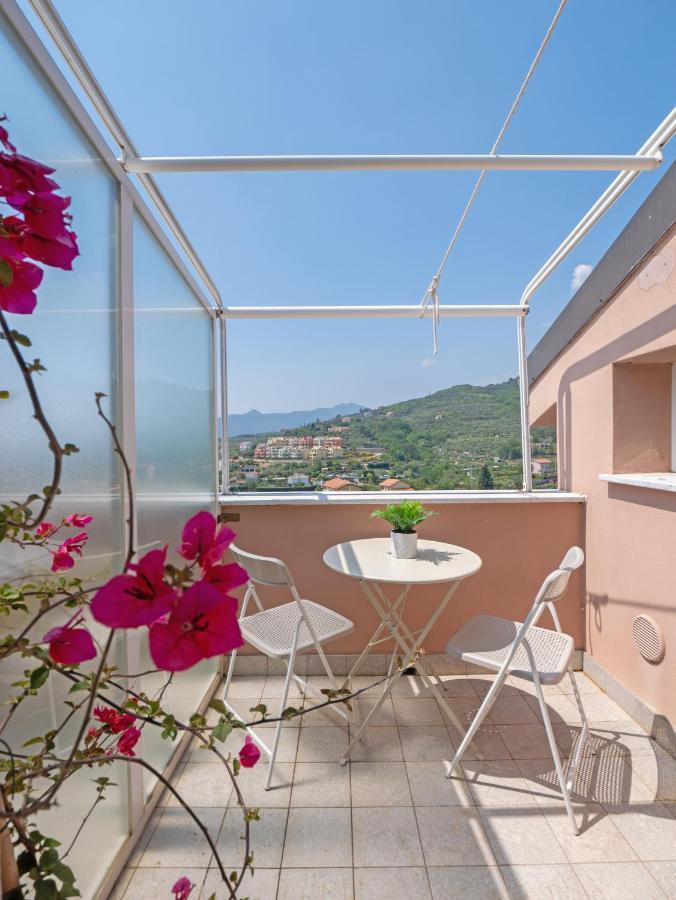 Appartamento Mimosa "A Casa Felice" بيترا ليغوري المظهر الخارجي الصورة